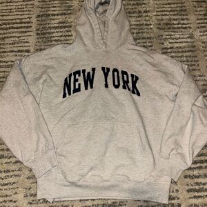 Brandy Melville Light Gray New York Hoodie